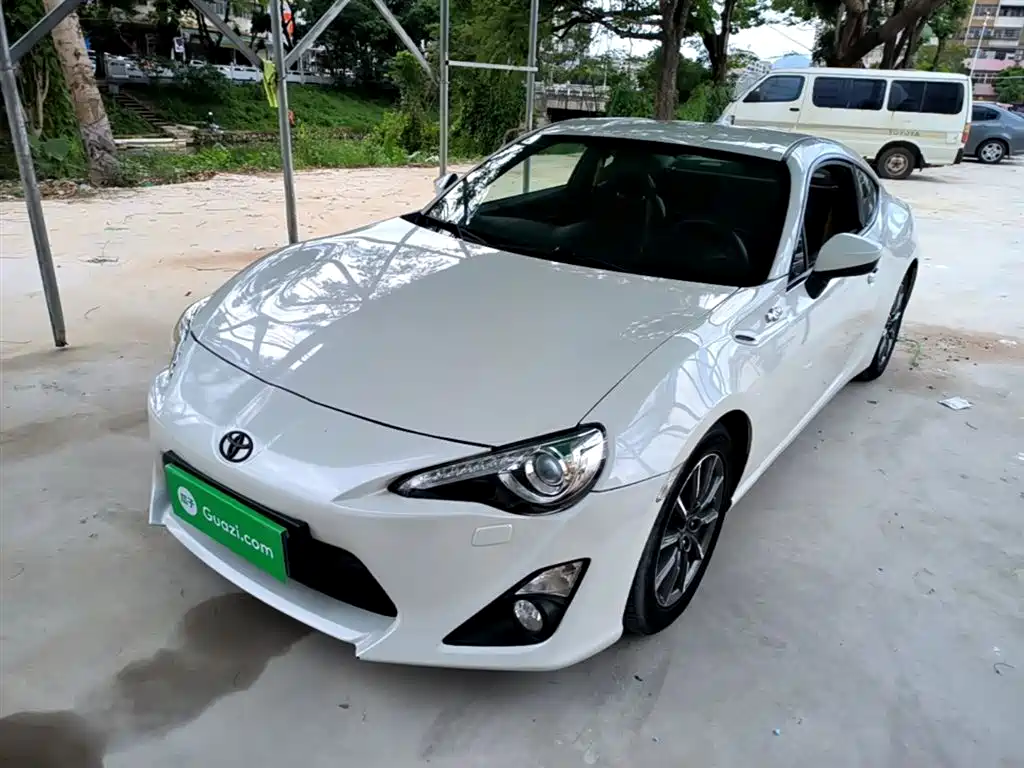 Купить Toyota 86