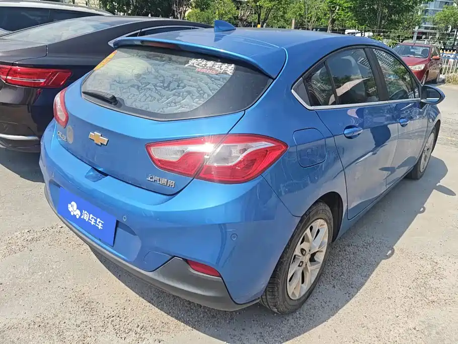 Chevrolet Cruze — миниатюра 3