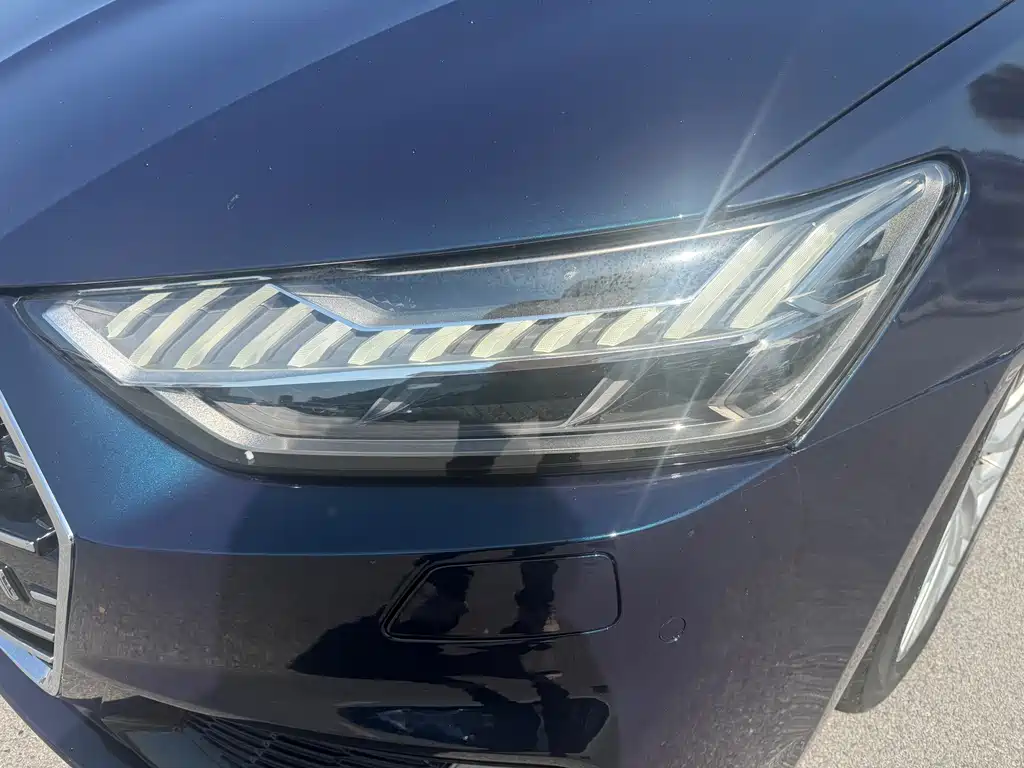 Audi A7L — миниатюра 4