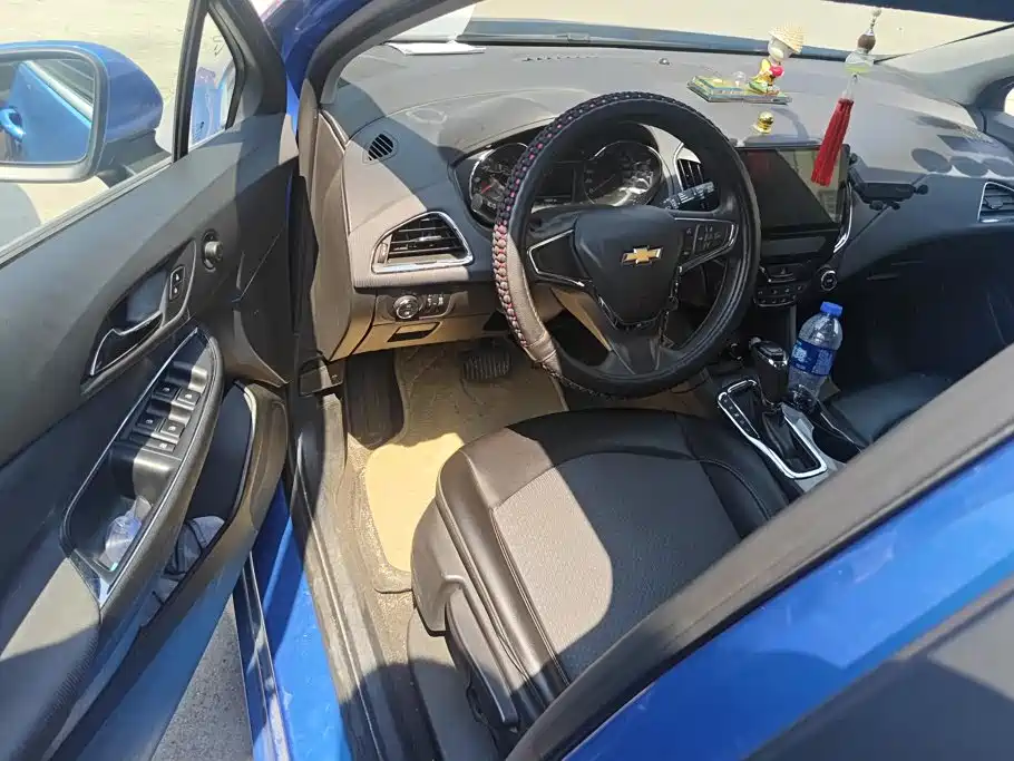 Chevrolet Cruze — миниатюра 12