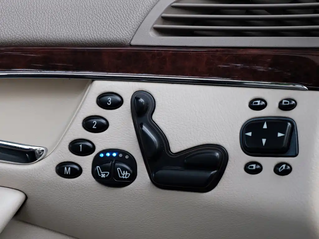 Mercedes-Benz S-Class — миниатюра 10
