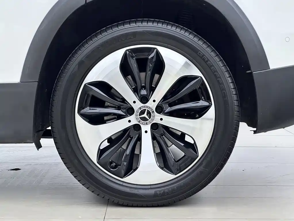 Mercedes-Benz GLB — миниатюра 4