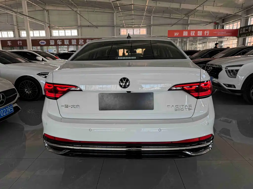 Volkswagen Sagitar 2023 280TSI DSG