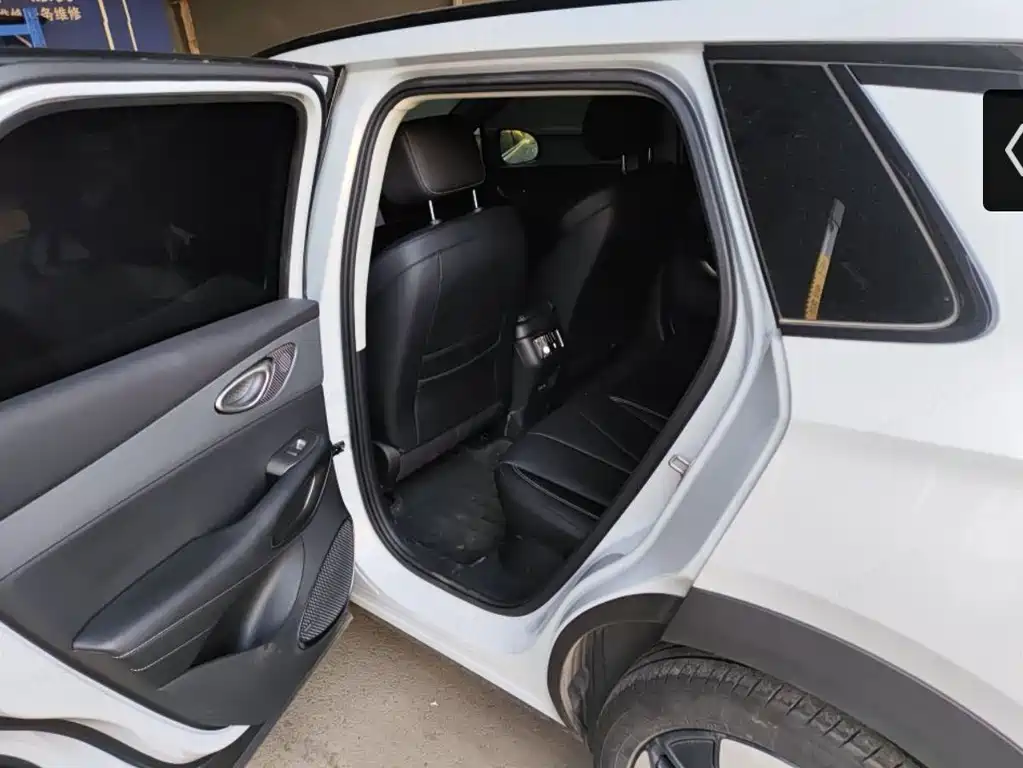 BYD Sealion 05 EV — миниатюра 3
