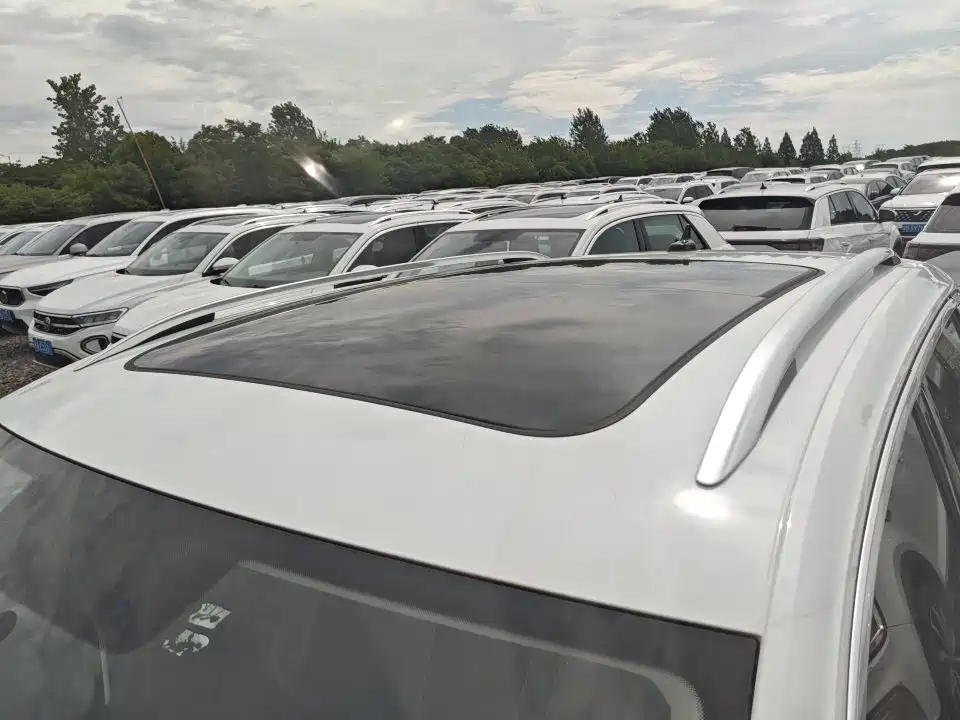 Volkswagen T-Roc — миниатюра 8