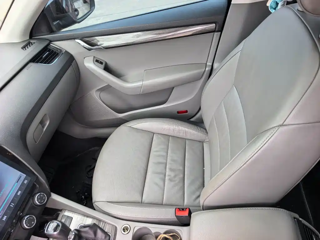 Skoda Octavia — миниатюра 11
