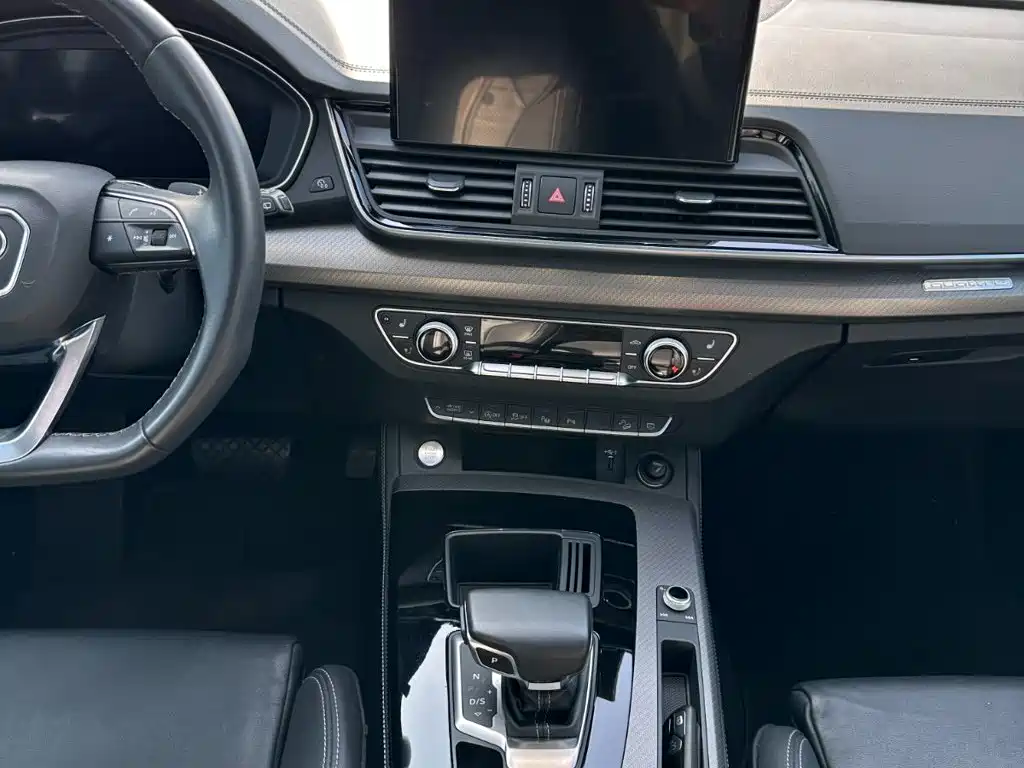 Audi Q5L — миниатюра 21