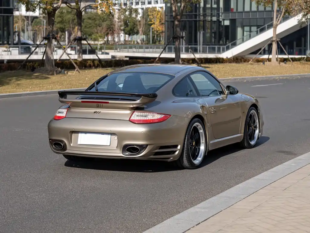 Porsche 911 2010 Turbo S 3.8T