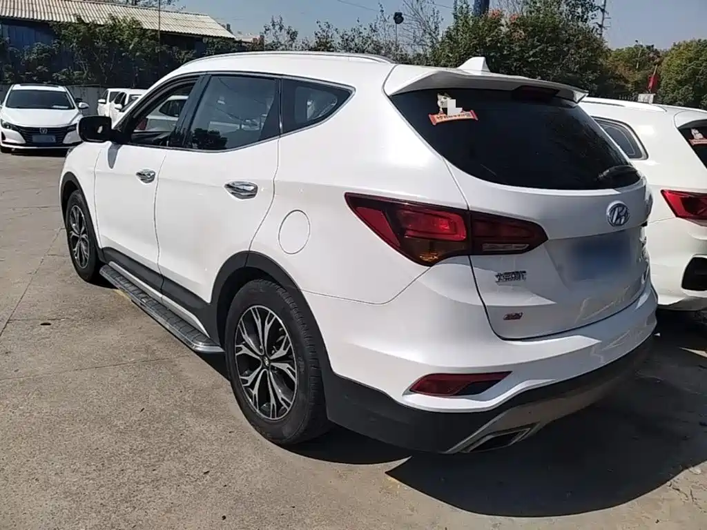 Hyundai Santa Fe — миниатюра 5