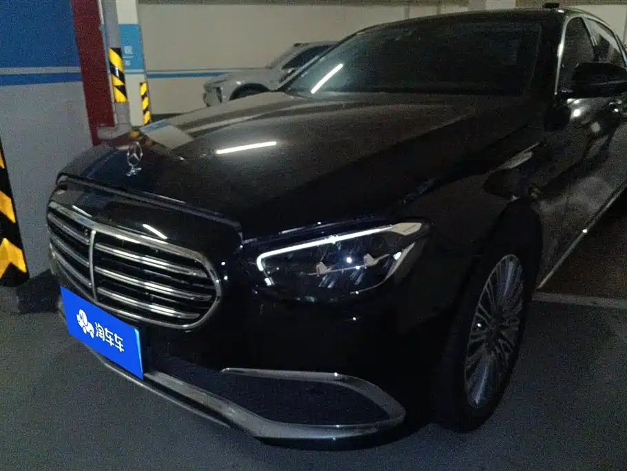 Mercedes-Benz E-Class 2022