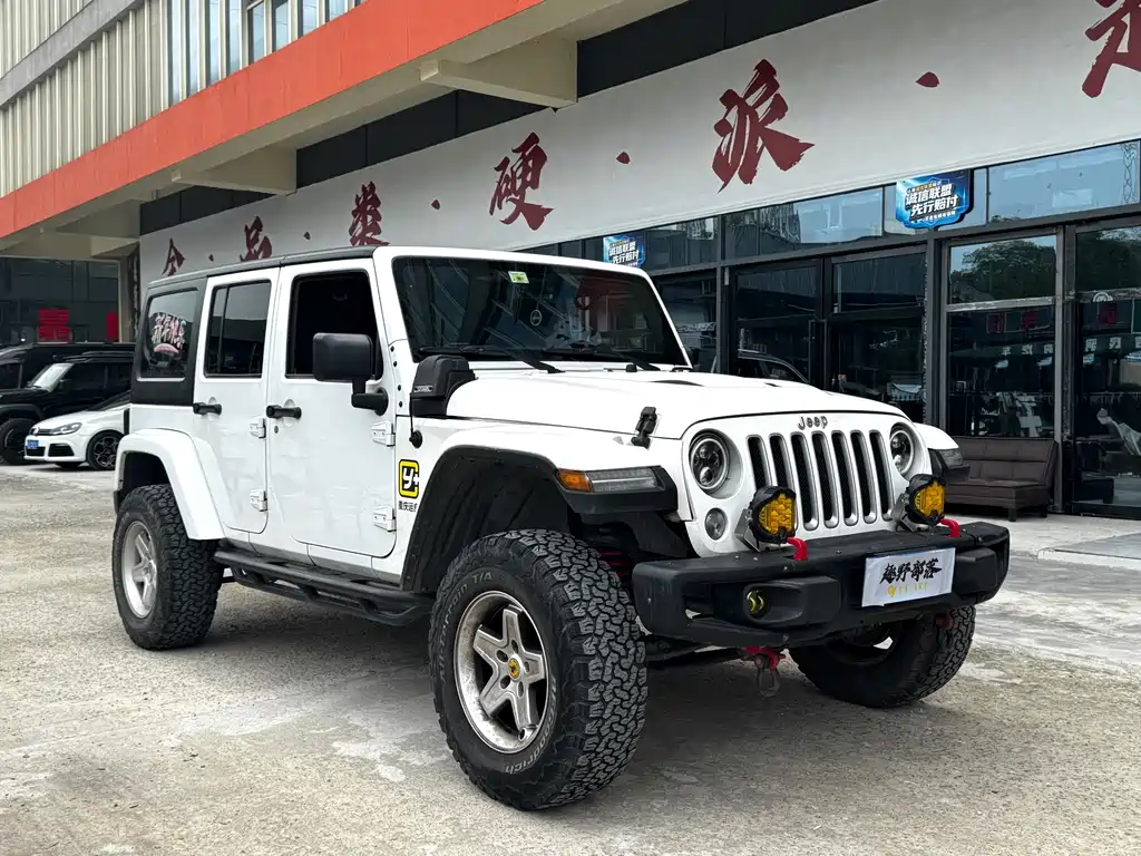 Jeep Wrangler — миниатюра 3