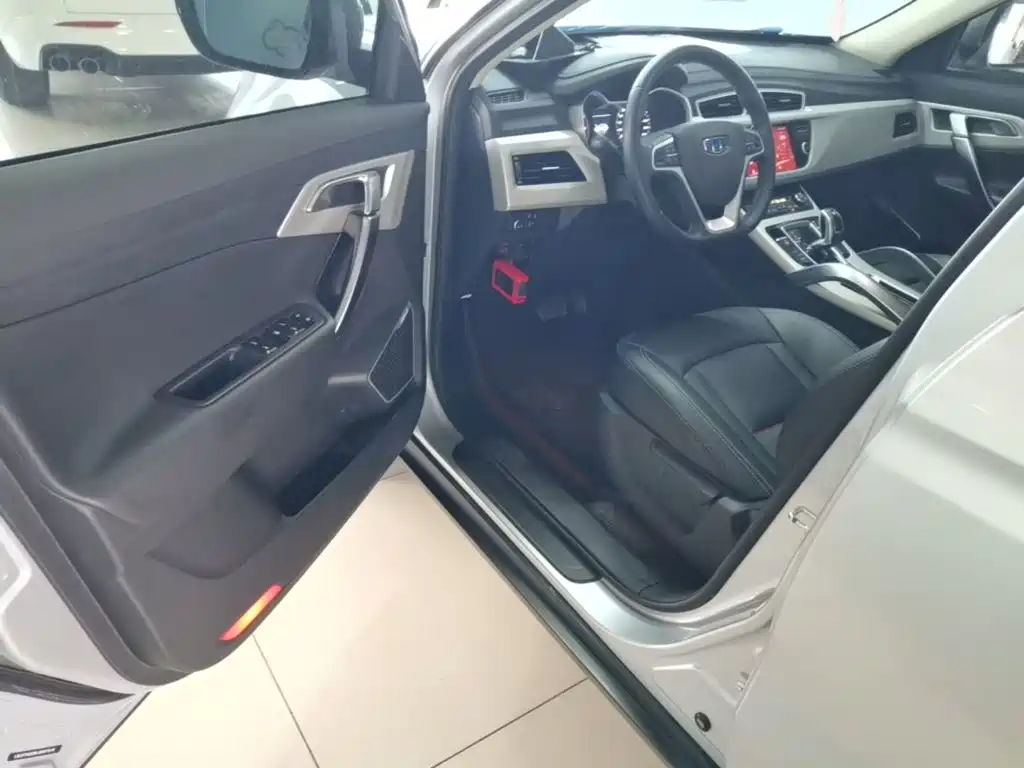 Geely Boyue — миниатюра 16