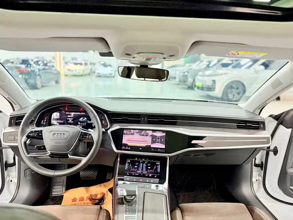 Audi A7L — миниатюра 9