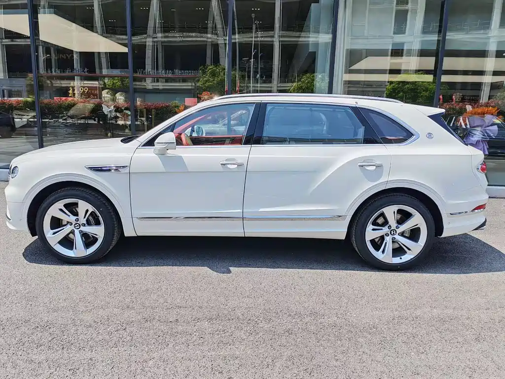Bentley Bentayga 2024 4.0T V8