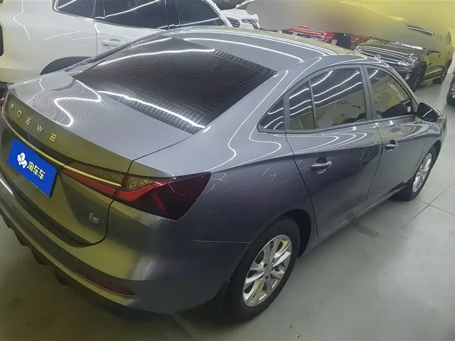 Roewe i5 2023 1.5L MT