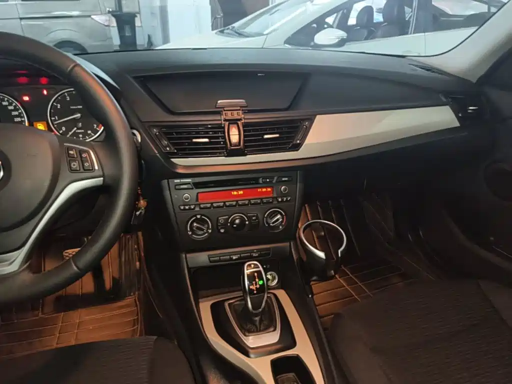 BMW X1 — миниатюра 13