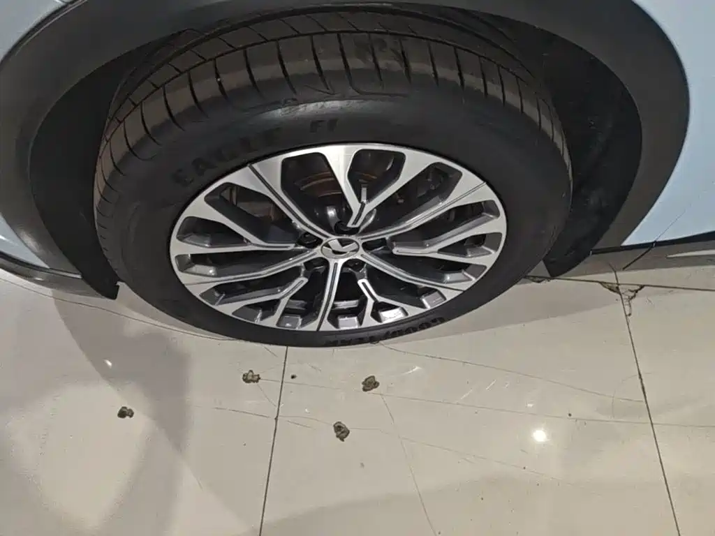 NIO ES6 — миниатюра 23