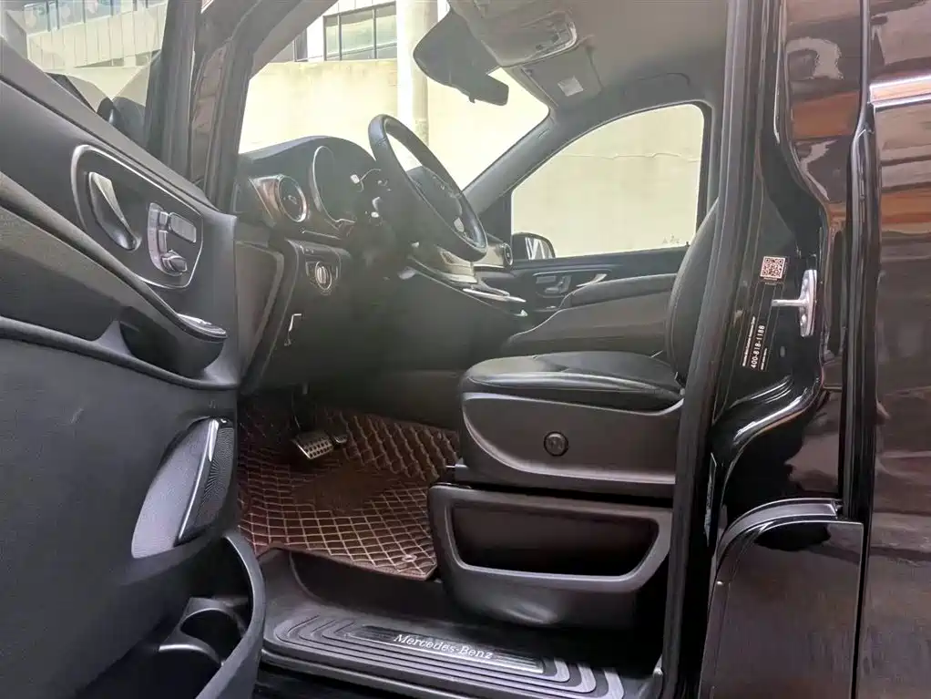 Mercedes-Benz V-Class V 2021 V 260 L Luxury