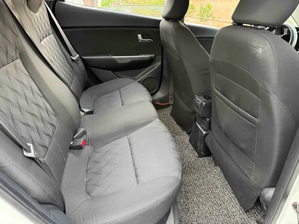Kia K2 Sedan 1.4L AT GLS Anniversary Edition, фото 6