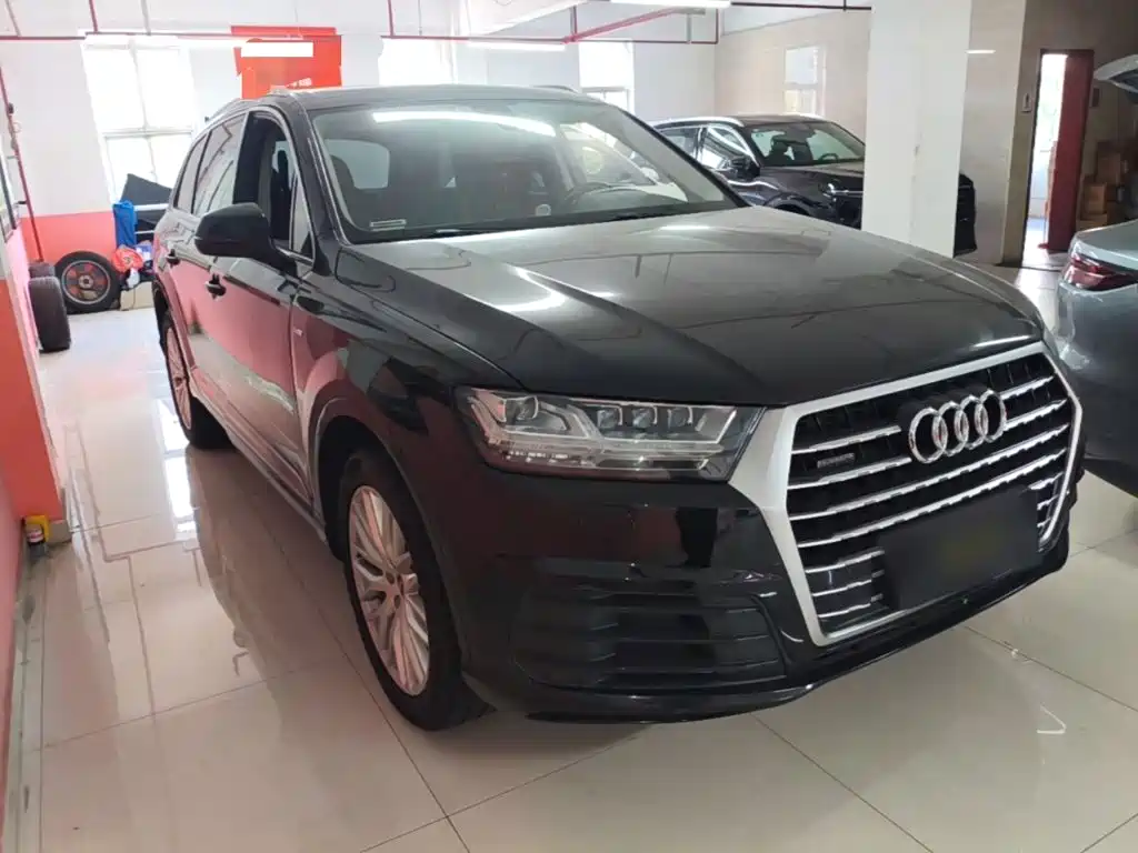 Audi Q7 — миниатюра 4