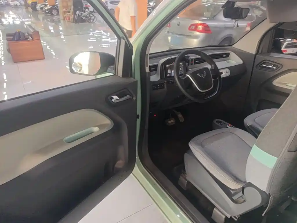 Wuling MINIEV — миниатюра 16