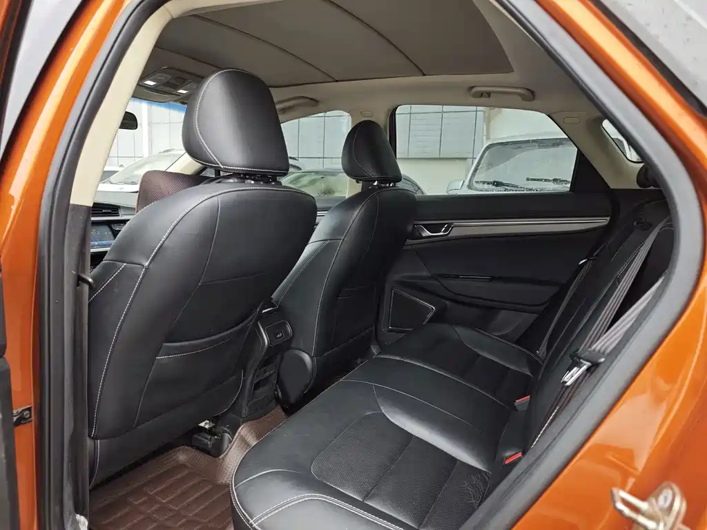 Geely Emgrand GS — миниатюра 7