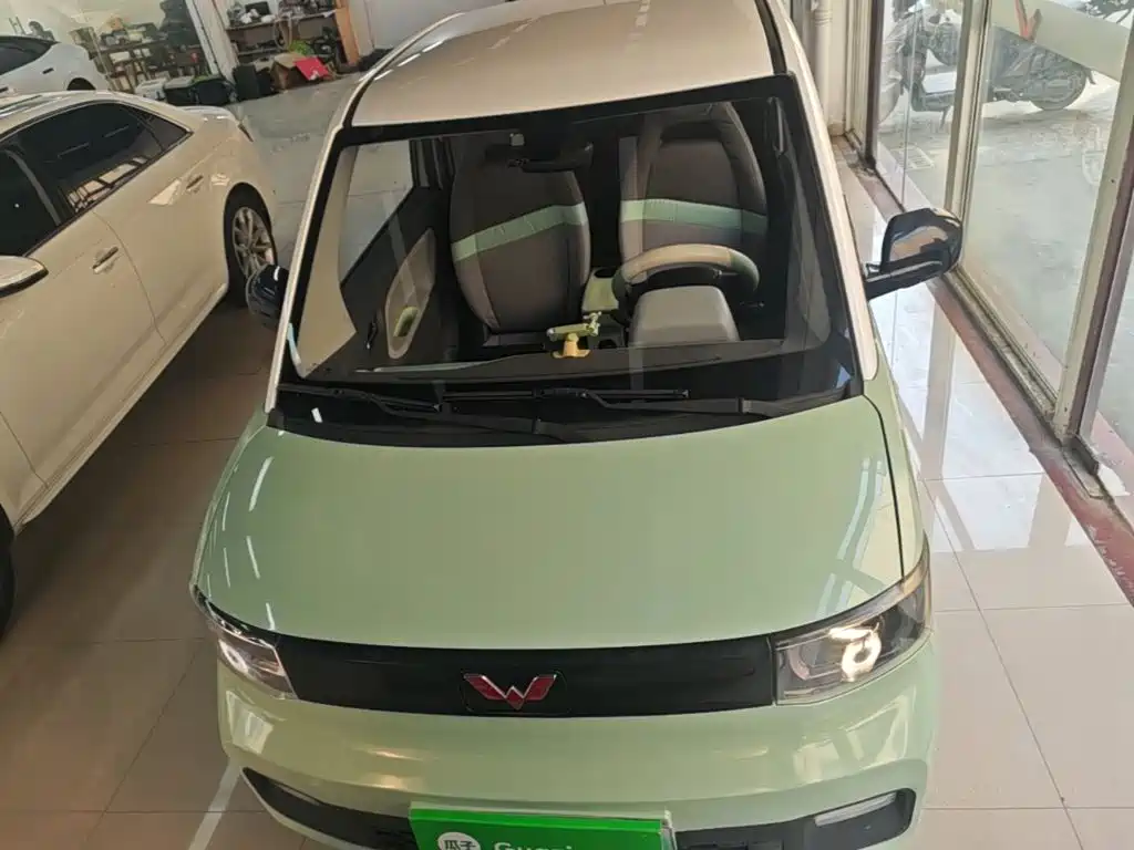 Wuling MINIEV — миниатюра 3