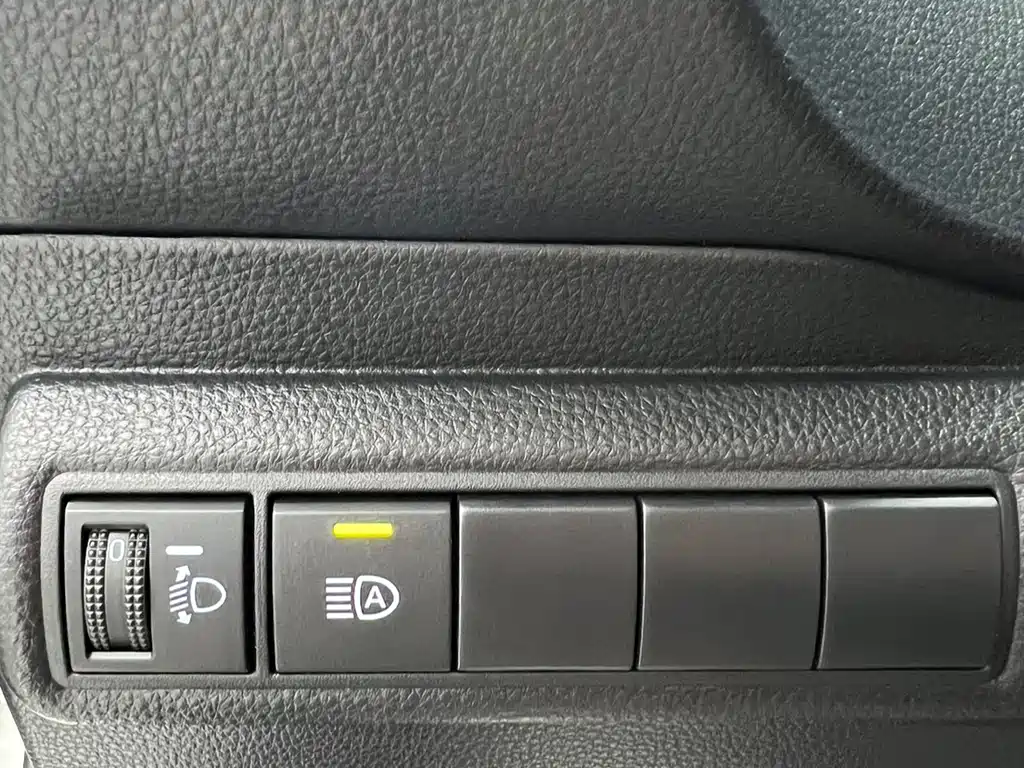 Toyota Corolla — миниатюра 16
