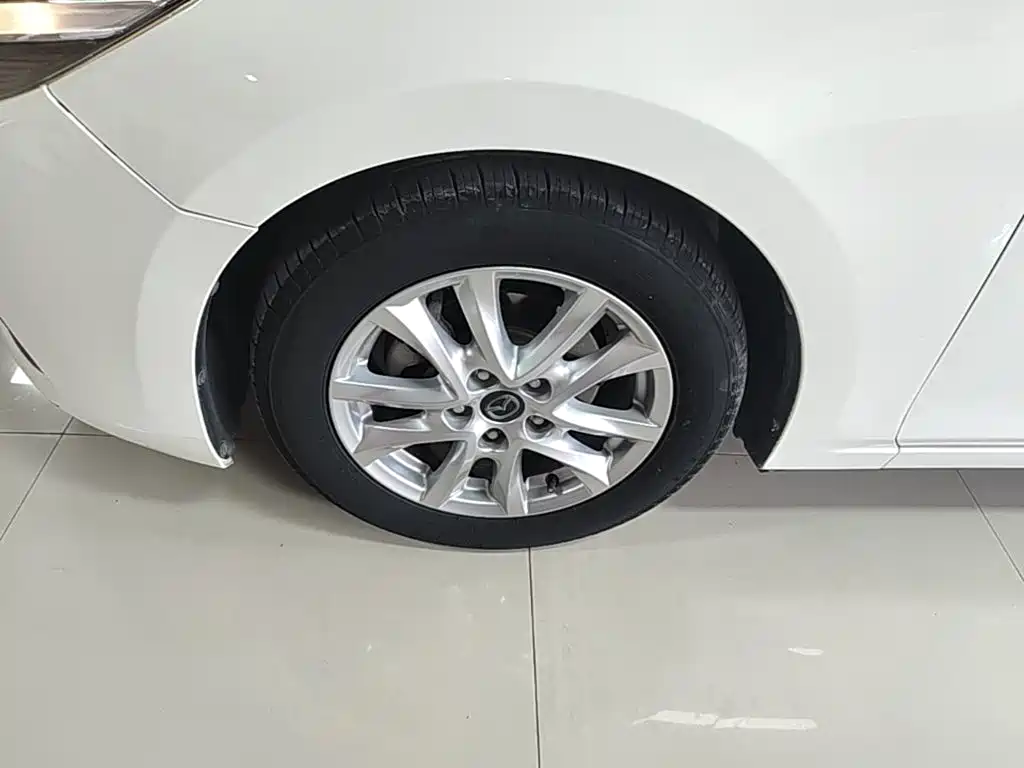 Mazda 3 Axela — миниатюра 23