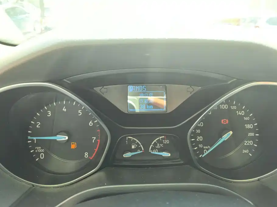 Ford Focus — миниатюра 14