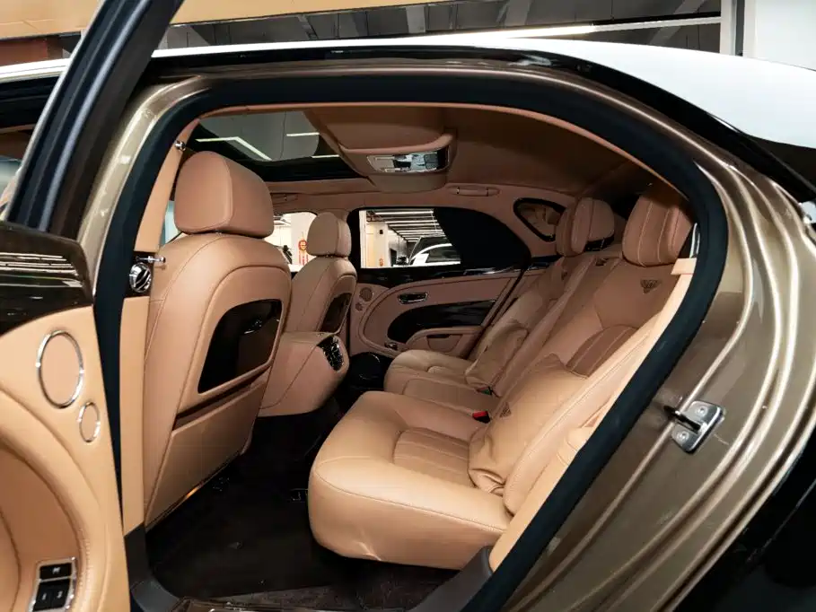 Bentley Mulsanne — миниатюра 9