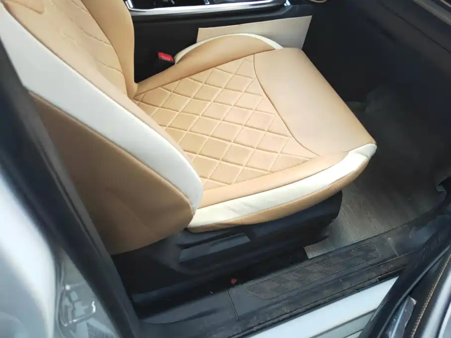 Wuling Jiachen — миниатюра 8