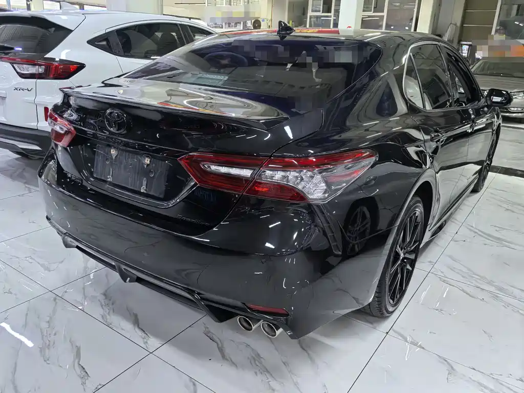Toyota Camry 2022 2.0S
