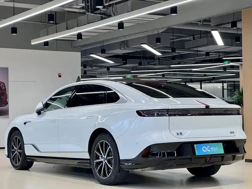 Voyah Passion 2024 PHEV Executive