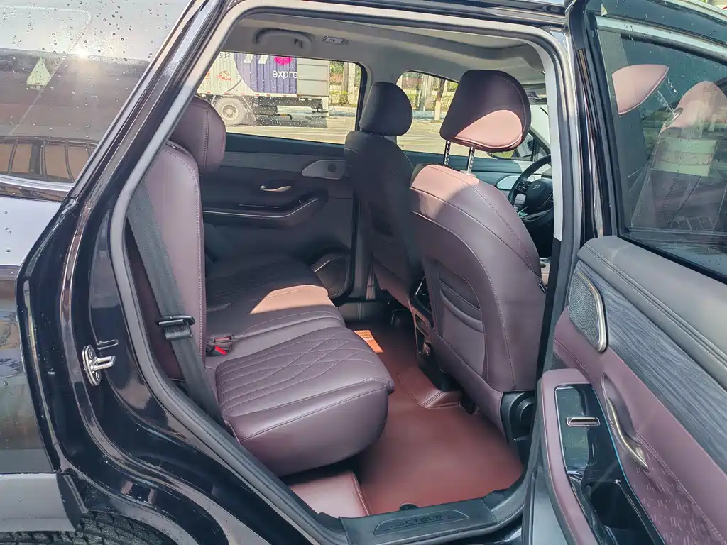 Jetour X90 PRO 2.0T DCT Supreme Edition 7 seats, фото 16