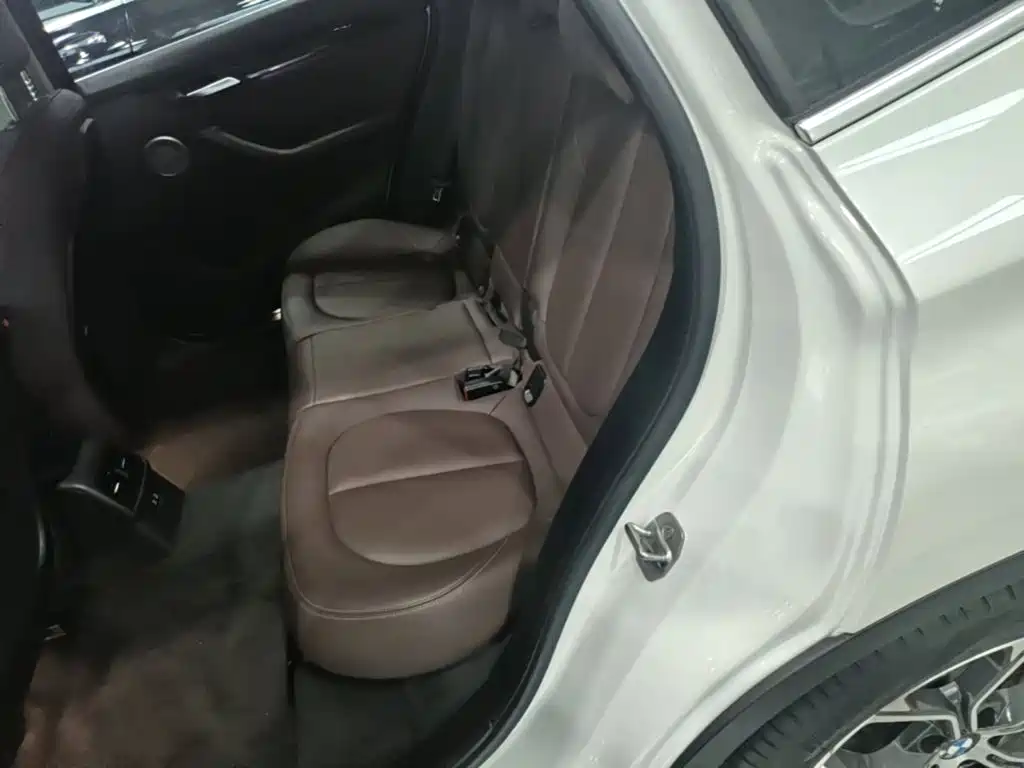 BMW X1 — миниатюра 17