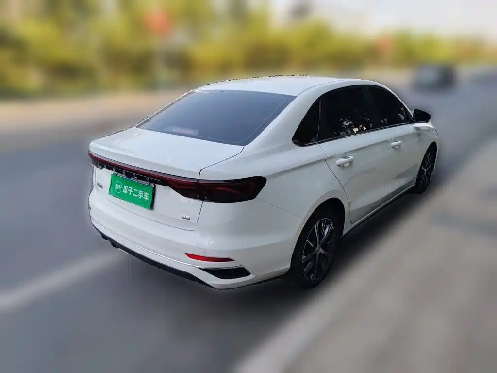 Geely Emgrand — миниатюра 6