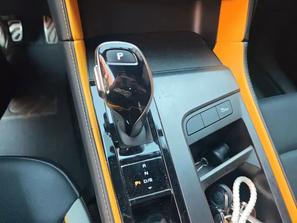 MG MG6 — миниатюра 10