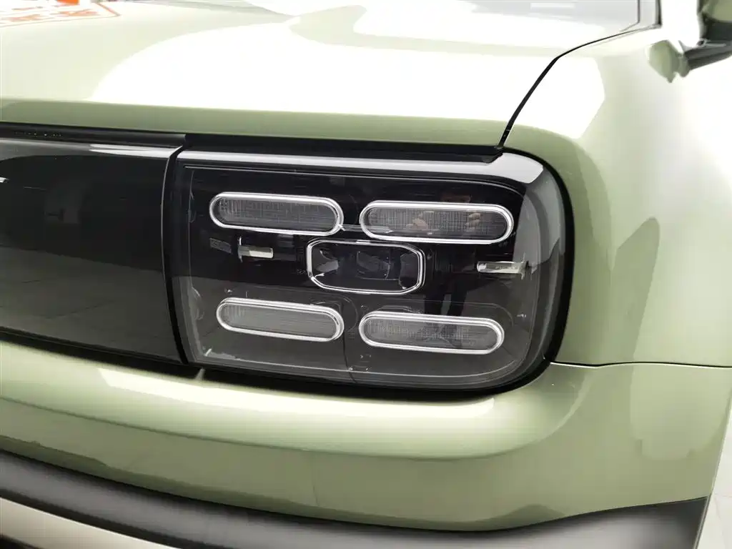 BAOJUN YUE ALSO PLUS