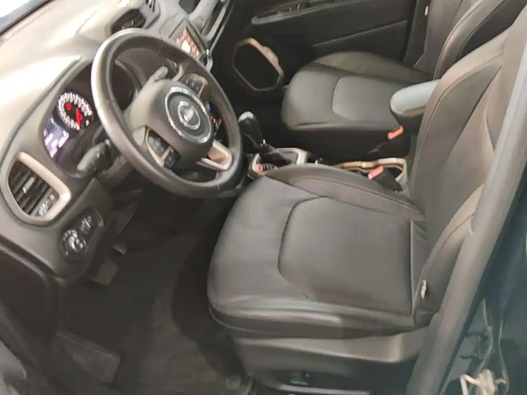 Jeep Renegade — миниатюра 15