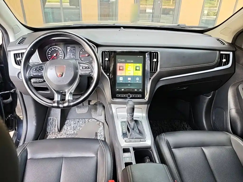 Roewe RX5 — миниатюра 10