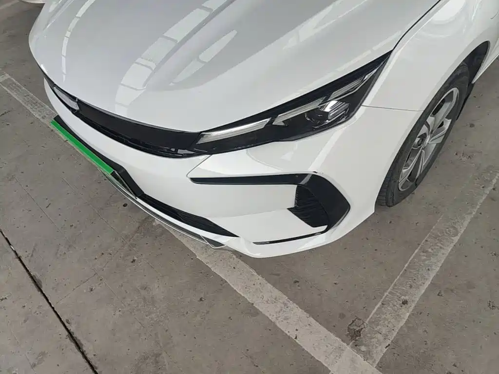 Geely L HiP — миниатюра 24