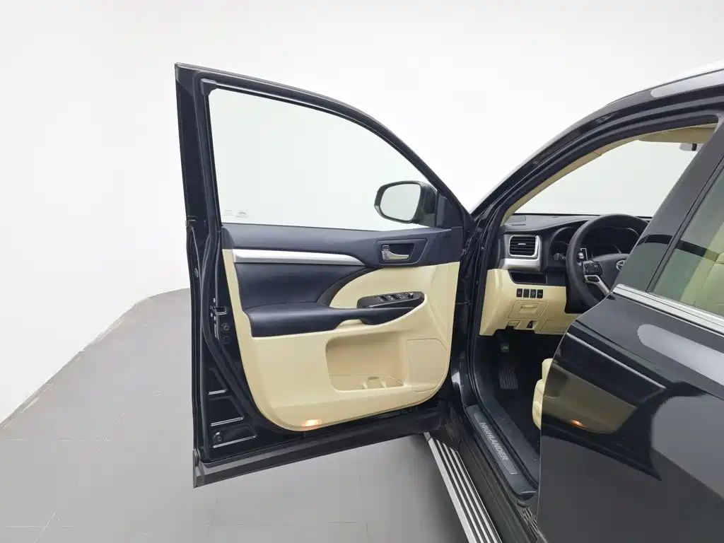 Toyota Highlander — миниатюра 8