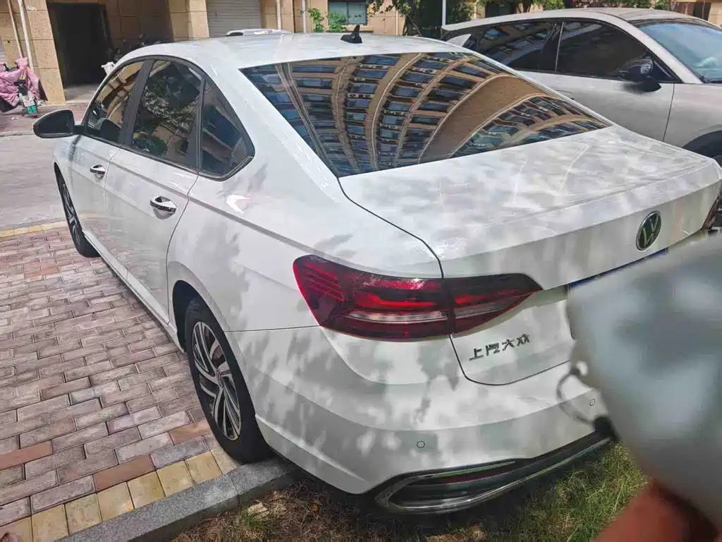 Volkswagen Lavida — миниатюра 3