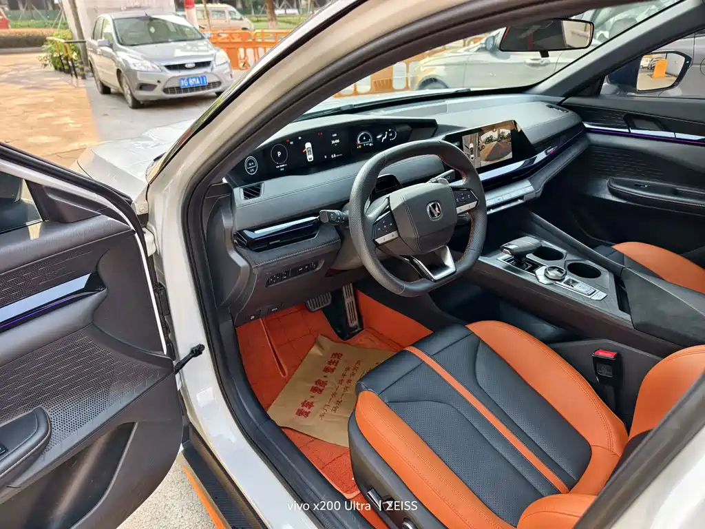 Changan UNI-V — миниатюра 4