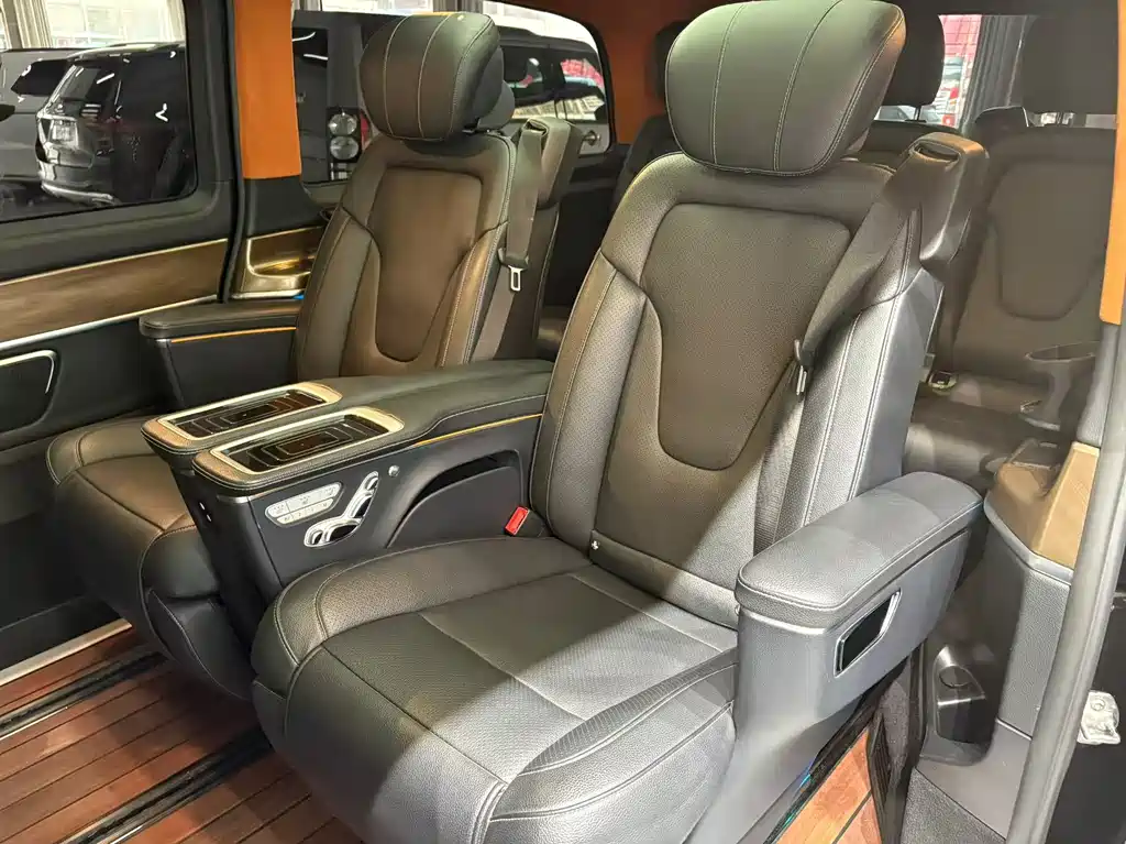 MERCEDES-BENZ V CLASS