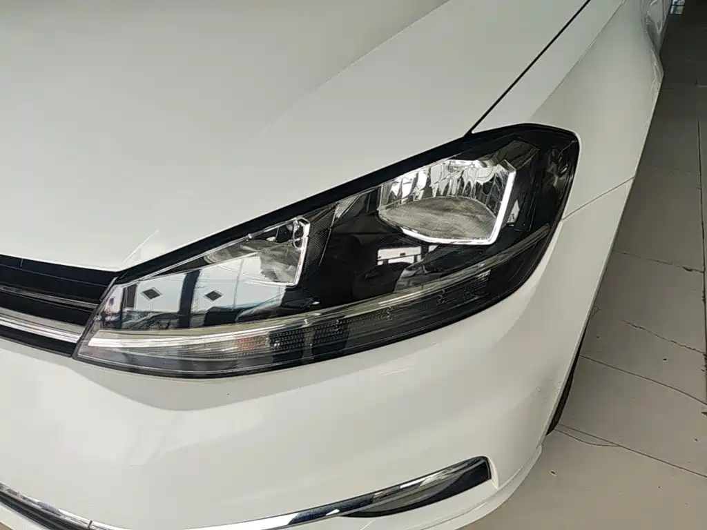 Volkswagen Golf — миниатюра 24