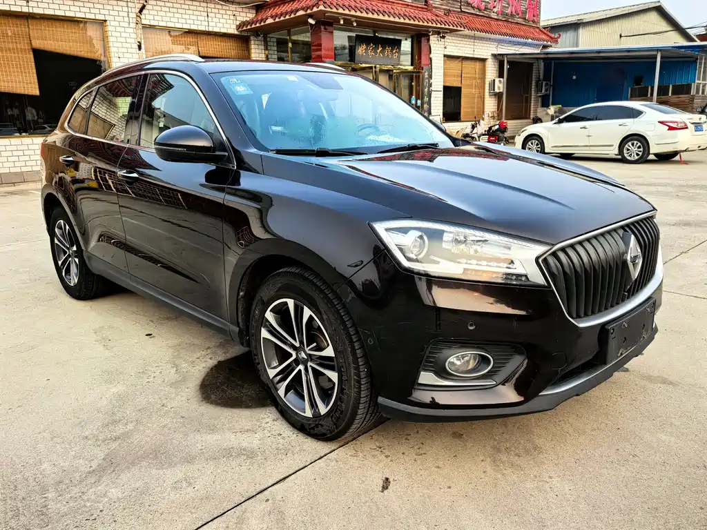 Borgward BX7 — миниатюра 3