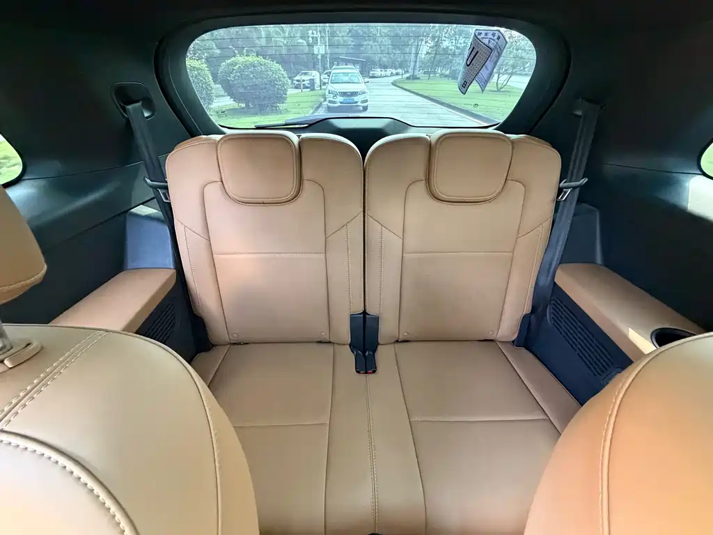 Li Auto Li ONE — миниатюра 12