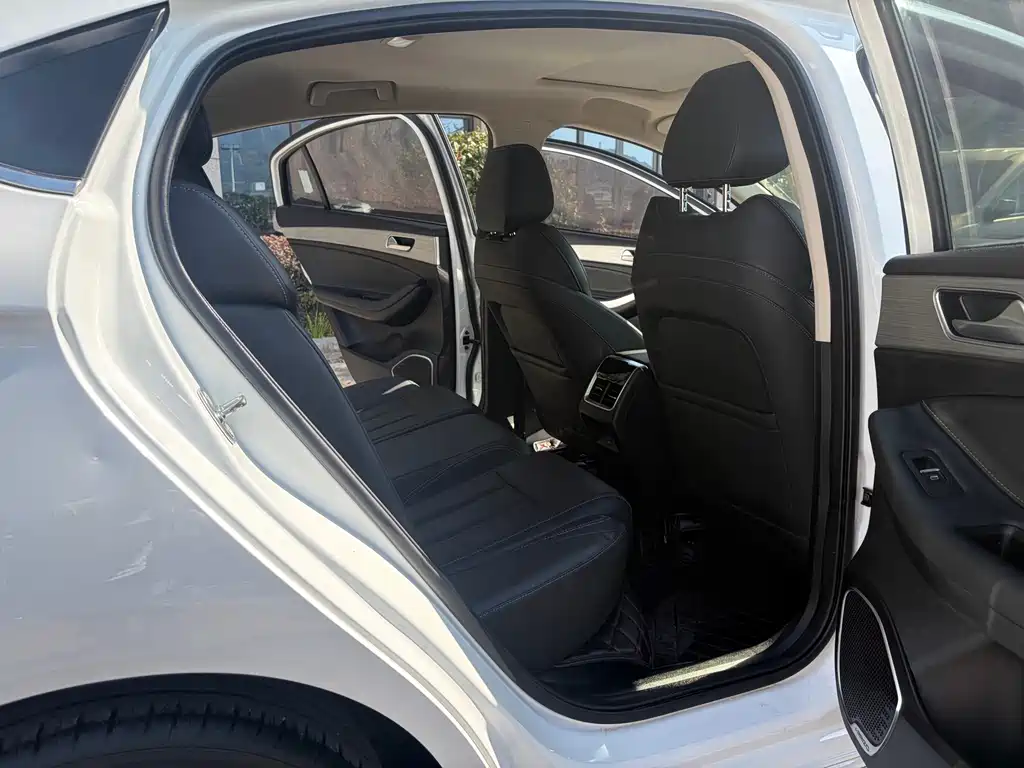 Chery Arrizo 5 PLUS — миниатюра 8